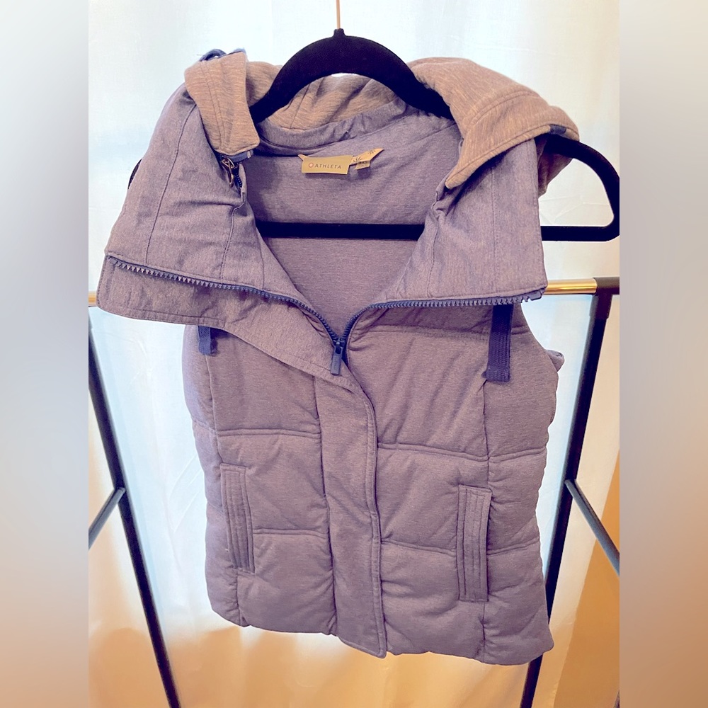 Athleta wimens Puffer vest with removable hood.